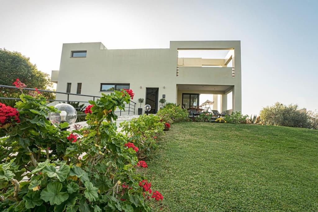 Villa Detoro Kambánion Exterior foto